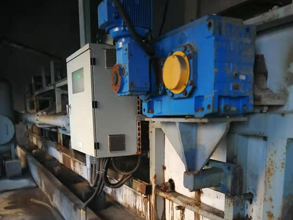 諸城市金安熱電廠真空帶式過濾機(jī)使用現(xiàn)場(chǎng)